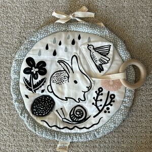 Wee Gallery baby Organic Activity Pad